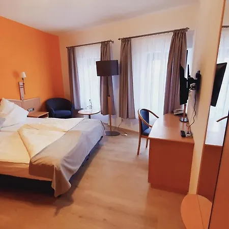 Hotel Rebmann 3*